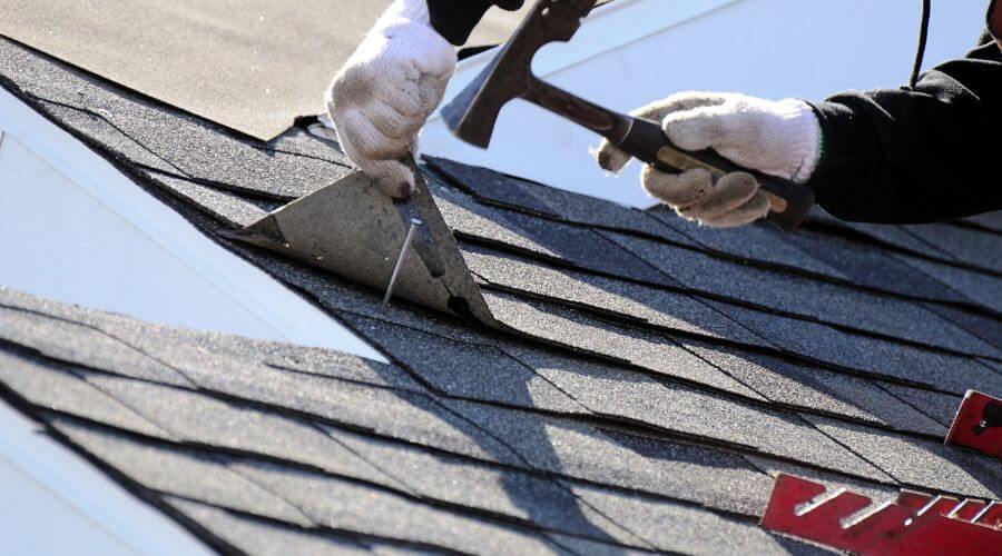 Expert Emergency Roof Repairs services in Clarksburg, OH